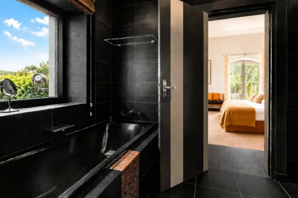 Mas de l amarine sylvestre wahid chambre emma 11 Nos Chambres 13 Mas de l amarine sylvestre wahid chambre emma 11